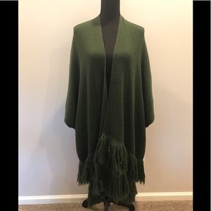 🍁Perfect for Fall 🎃 Fringe Wrap